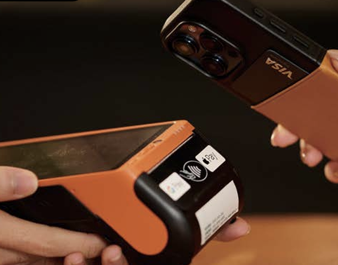 Alto Metro Leather Wallet Case for iPhone 17 Series (2025)