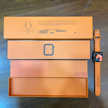 Apple Watch Series 4 Hermès 44MM Stainless Steel & Ceramic Case Sapphire Crystal GPS LTE WR-50M (Well Used)